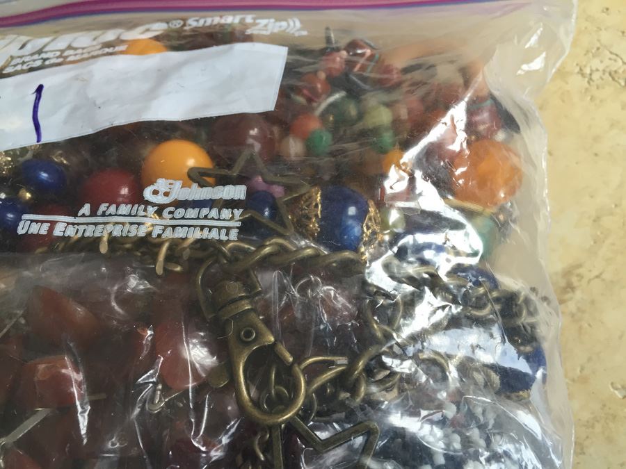 Jewelry Lot #11 - Assorted Jewelry In Large Bag [Photo 5]