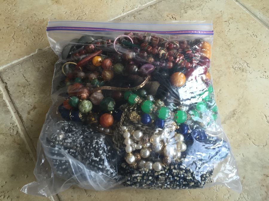 Jewelry Lot #11 - Assorted Jewelry In Large Bag [Photo 10]