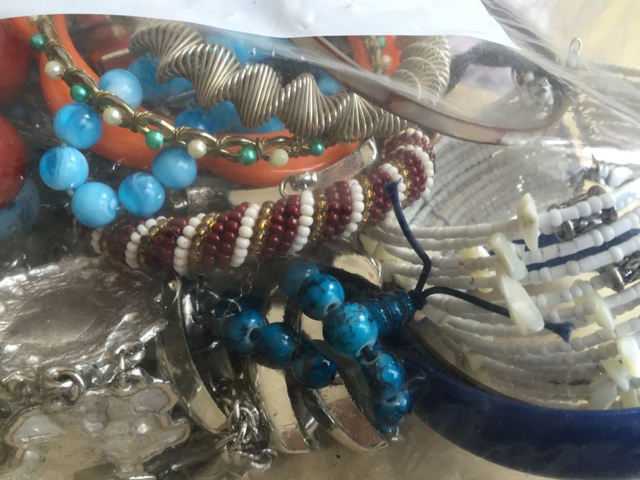 Jewelry Lot #12 - Assorted Jewelry In Large Bag [Photo 3]