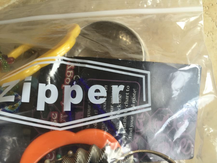 Jewelry Lot #12 - Assorted Jewelry In Large Bag [Photo 6]