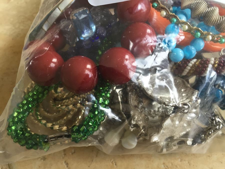 Jewelry Lot #12 - Assorted Jewelry In Large Bag [Photo 2]