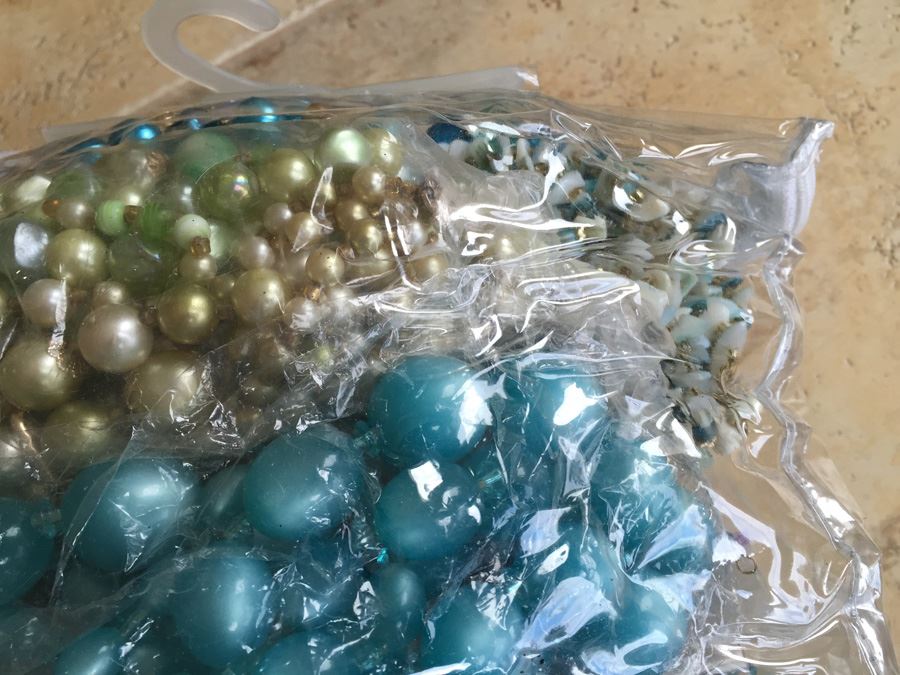 Jewelry Lot #13 - Assorted Jewelry In Large Bag [Photo 12]