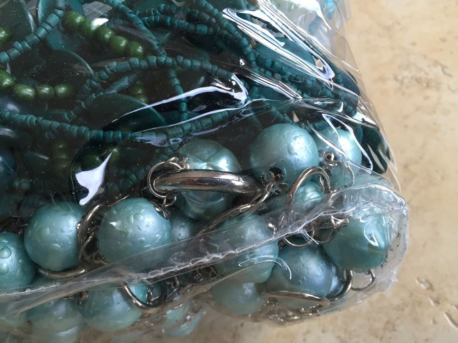 Jewelry Lot #13 - Assorted Jewelry In Large Bag [Photo 4]