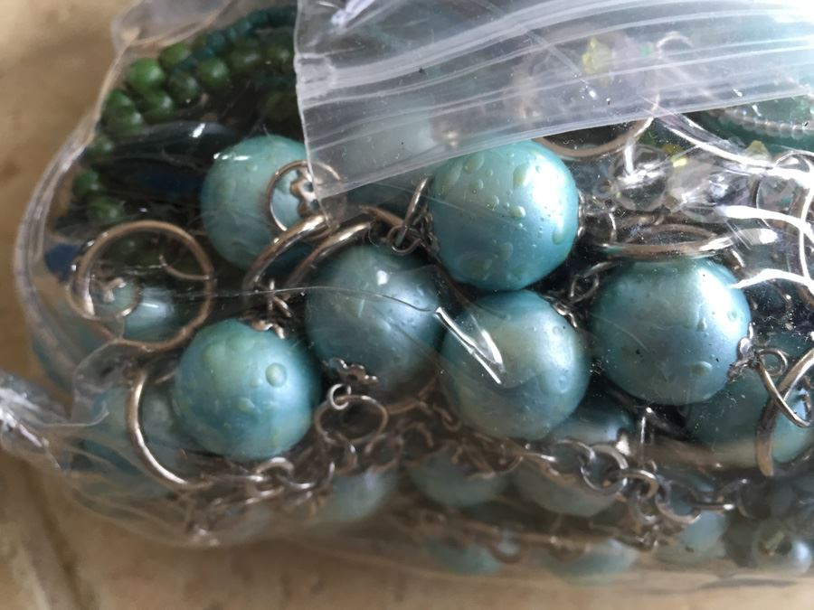 Jewelry Lot #13 - Assorted Jewelry In Large Bag [Photo 10]