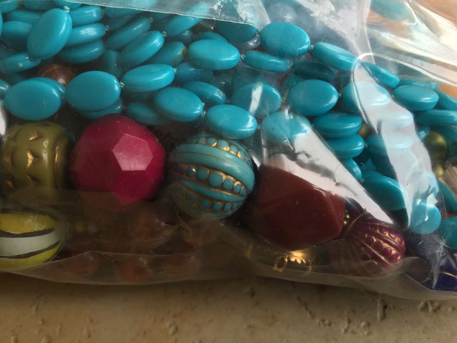 Jewelry Lot #14 - Assorted Jewelry In Large Bag [Photo 3]