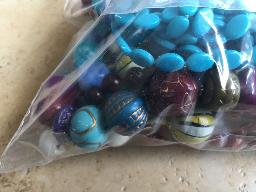 Jewelry Lot #14 - Assorted Jewelry In Large Bag [Photo 2]