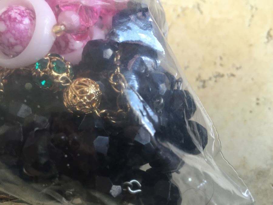 Jewelry Lot #15 - Assorted Jewelry In Large Bag [Photo 16]