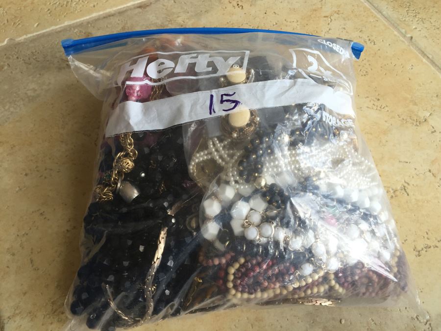 Jewelry Lot #15 - Assorted Jewelry In Large Bag [Photo 1]