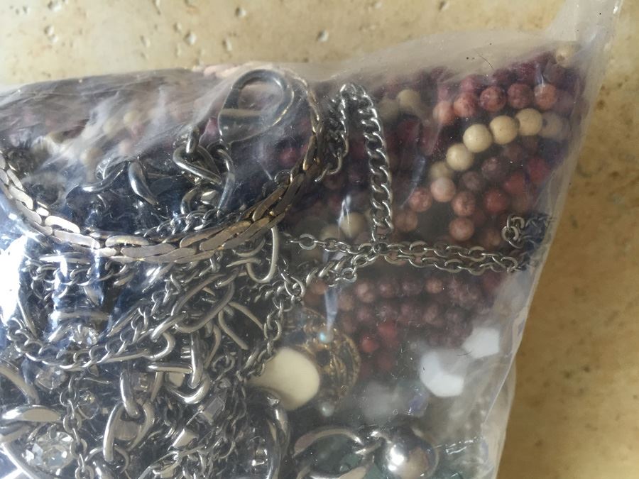 Jewelry Lot #15 - Assorted Jewelry In Large Bag [Photo 13]