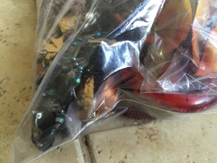 Jewelry Lot #16 - Assorted Jewelry In Large Bag [Photo 11]