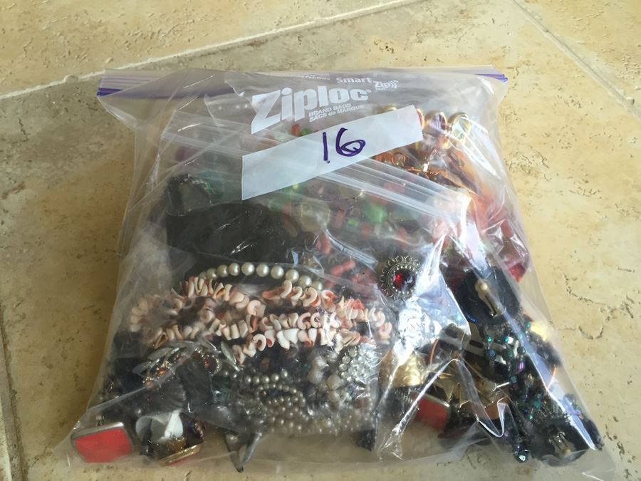Jewelry Lot #16 - Assorted Jewelry In Large Bag [Photo 1]