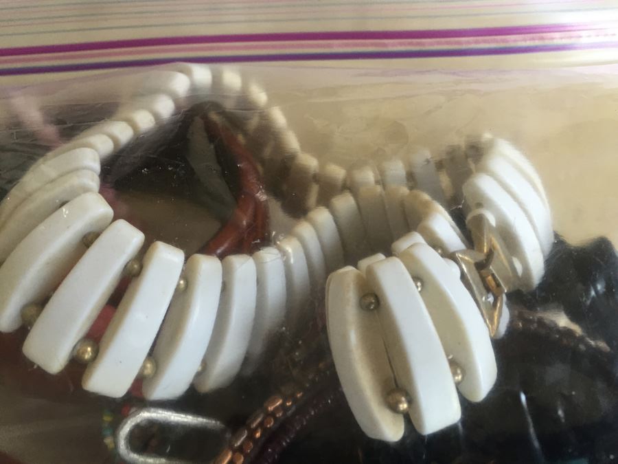 Jewelry Lot #16 - Assorted Jewelry In Large Bag [Photo 17]