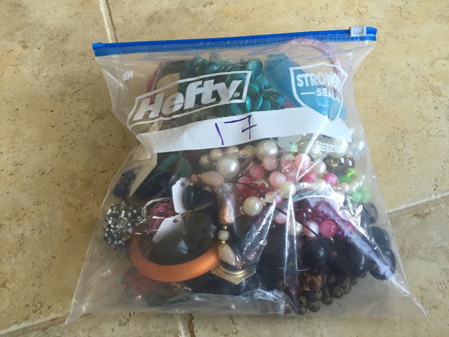 Jewelry Lot #17 - Assorted Jewelry In Large Bag [Photo 1]