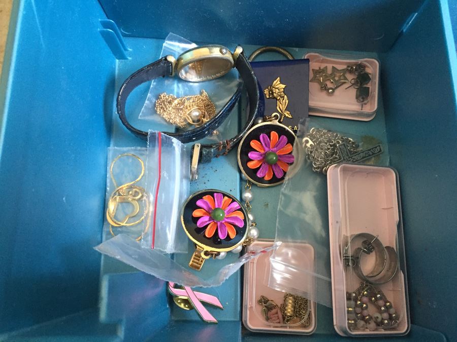 Jewelry Box Filled With Jewelry [Photo 9]