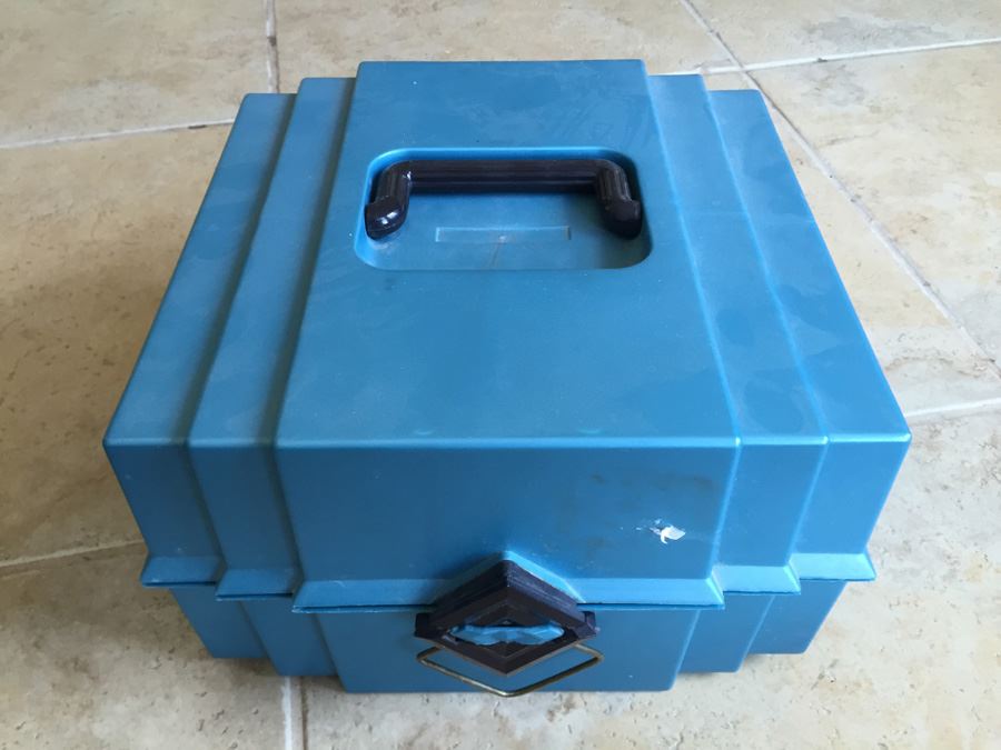 Jewelry Box Filled With Jewelry [Photo 4]