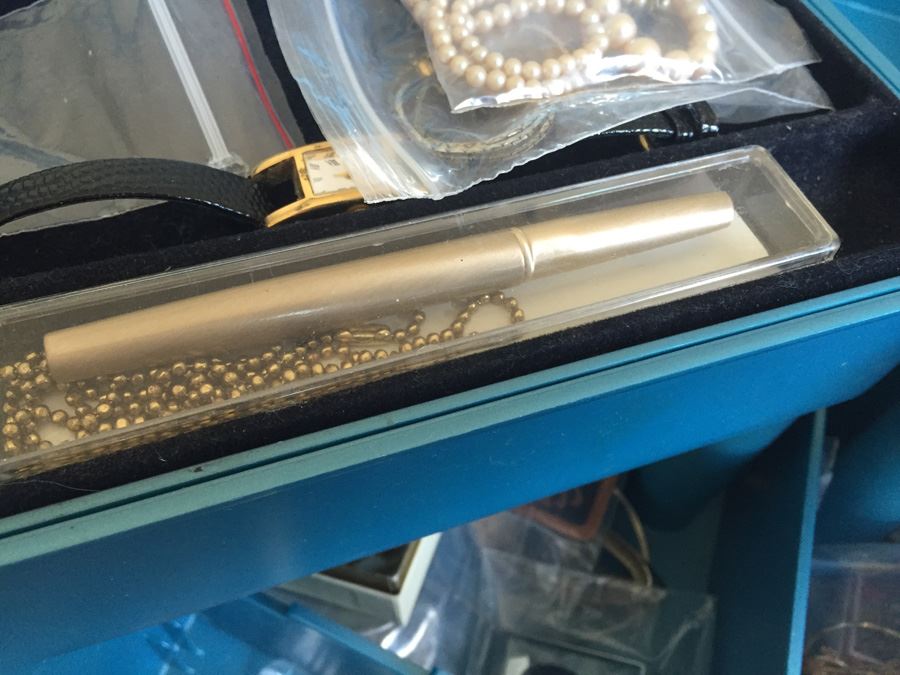 Jewelry Box Filled With Jewelry [Photo 6]