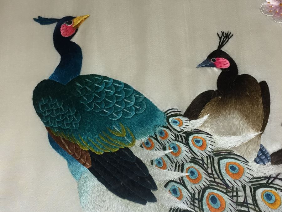 Pair Of Vintage Framed Chinese Silk Embroideries Hand Made [Photo 7]