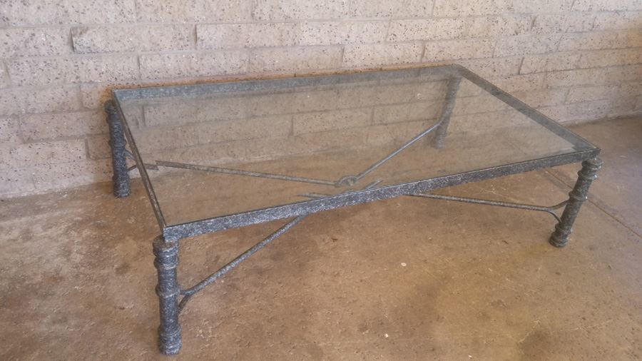 Metal Coffee Table With Beveled Glass Top [Photo 4]