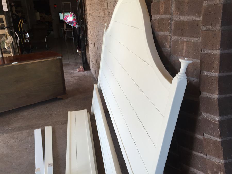 Pottery Barn King Size Bed [Photo 5]