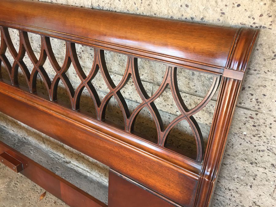 Mid-Century King Size Headboard [Photo 3]