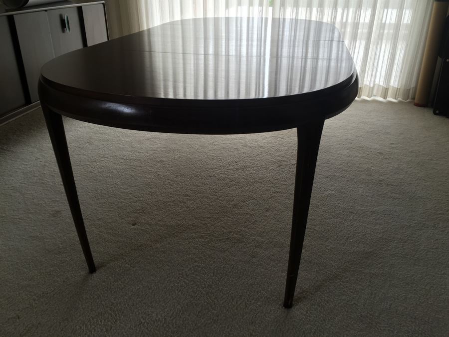 Elegant Mount Airy Chair Company Dining Table With Six Chairs And Two Leaves And Protective Pads [Photo 12]