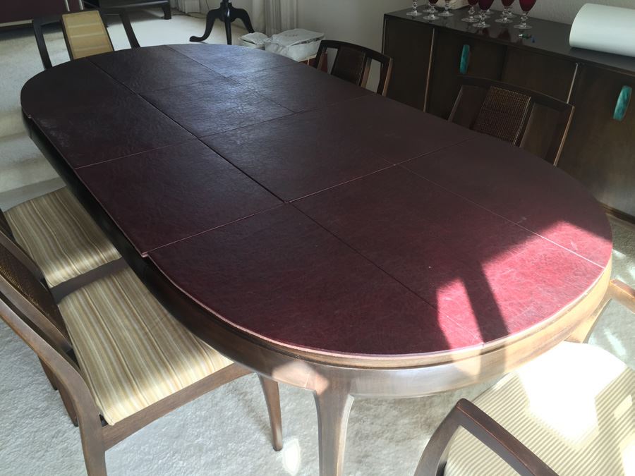 Elegant Mount Airy Chair Company Dining Table With Six Chairs And Two Leaves And Protective Pads [Photo 27]