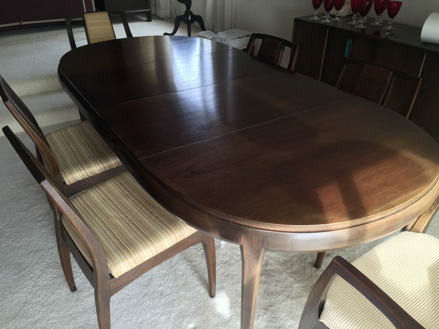 Elegant Mount Airy Chair Company Dining Table With Six Chairs And Two Leaves And Protective Pads [Photo 25]