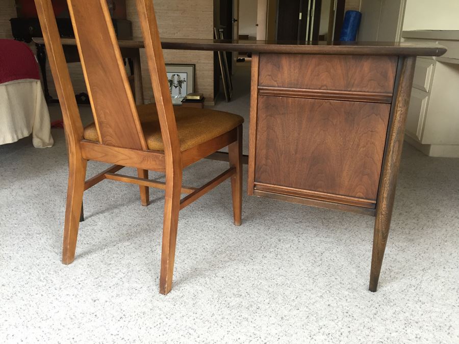 Mid-Century Modern Desk And Mid-Century Modern Chair [Photo 7]