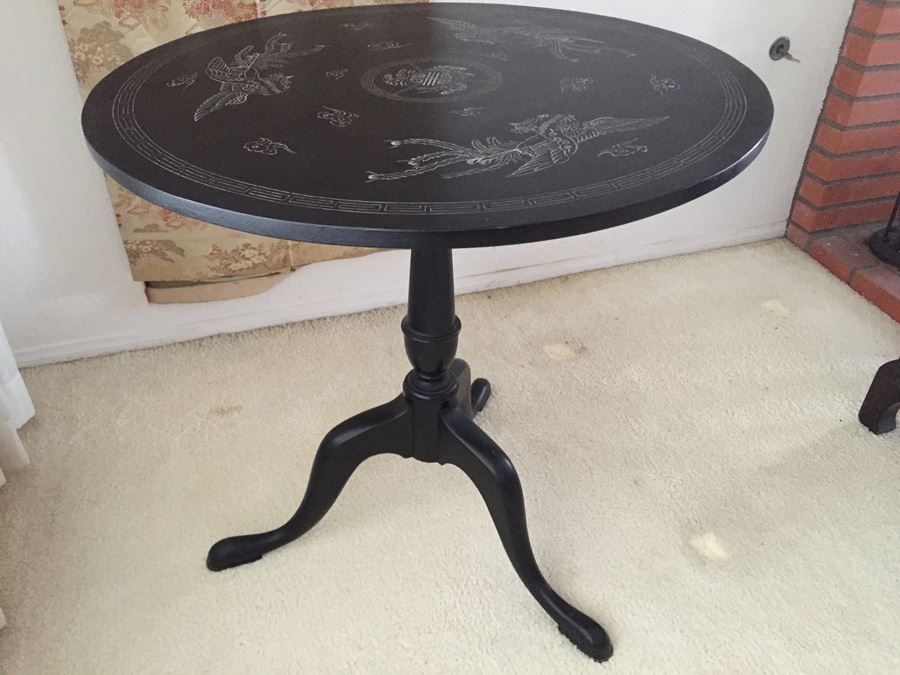 Old Japanese Black Lacquer Table Top - Estimate $750 [Photo 3]
