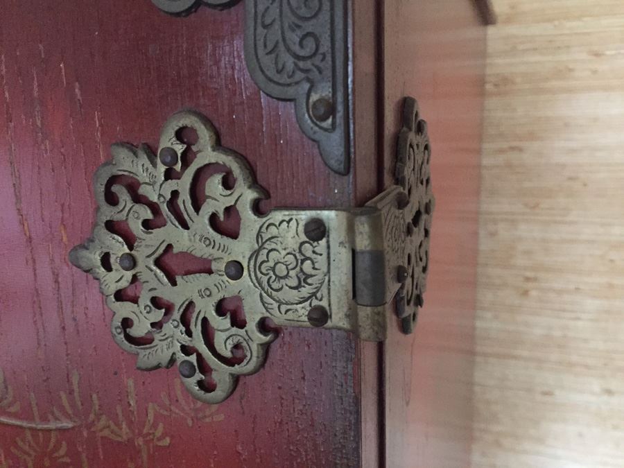 Chinoiserie Red Lacquer High Boy Double Door Chest And Stand - Estimate $1,500 [Photo 11]