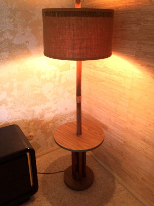 Mid Century Modern Rattan Floor Lamp With Table [Photo 3]