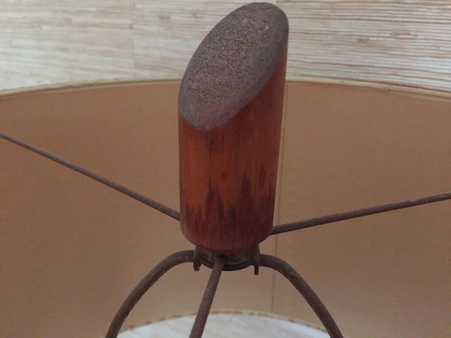 Mid Century Modern Rattan Floor Lamp With Table [Photo 5]