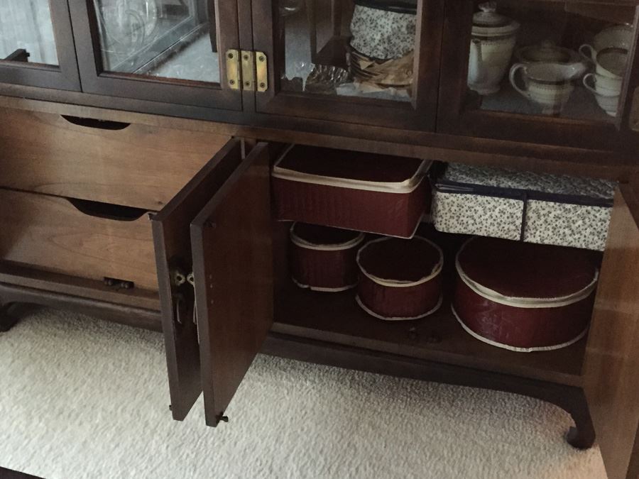 Lane Two Piece Lighted Chinoiserie China Cabinet With Brass Hardware [Photo 10]