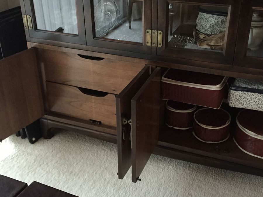 Lane Two Piece Lighted Chinoiserie China Cabinet With Brass Hardware [Photo 3]