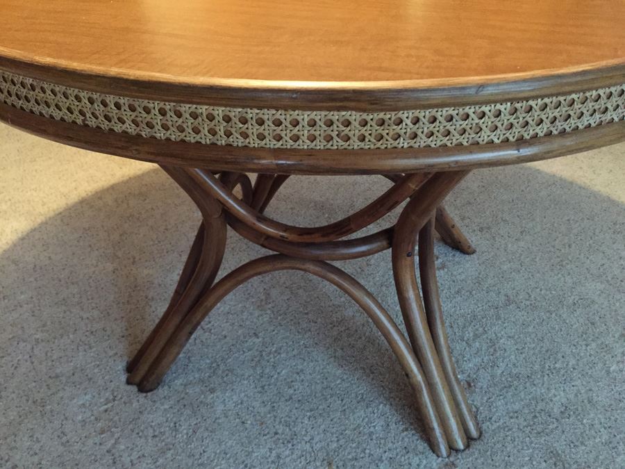 Rattan Table With Leaf [Photo 4]
