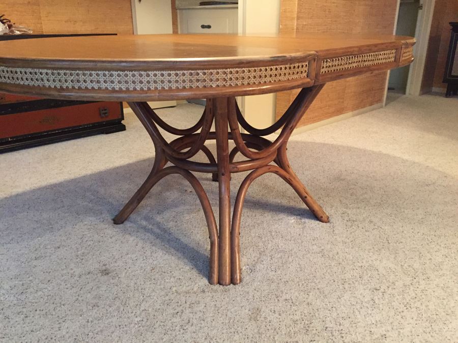 Rattan Table With Leaf [Photo 12]