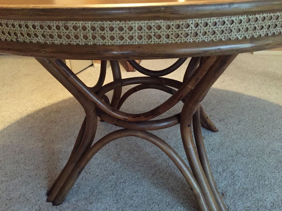Rattan Table With Leaf [Photo 5]
