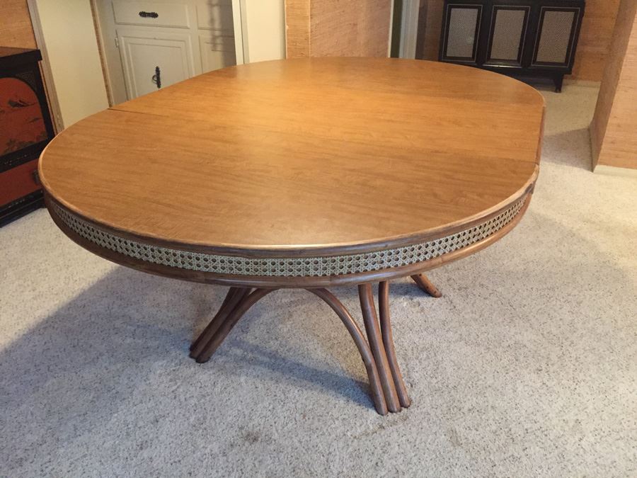 Rattan Table With Leaf [Photo 11]