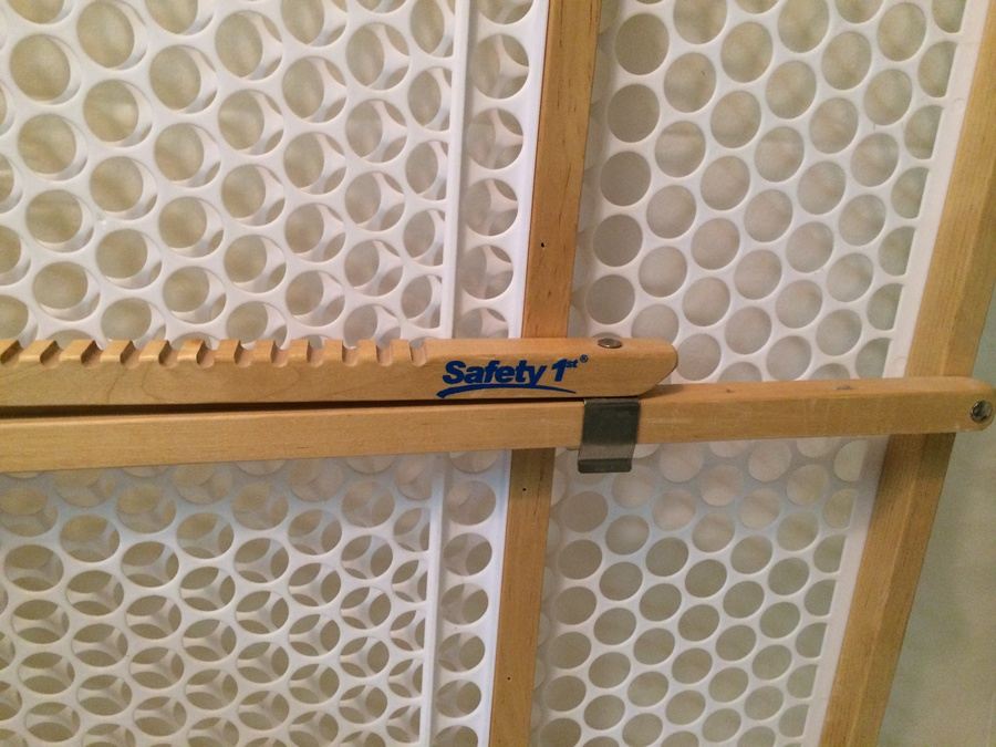 Safety 1st Baby Gate [Photo 2]