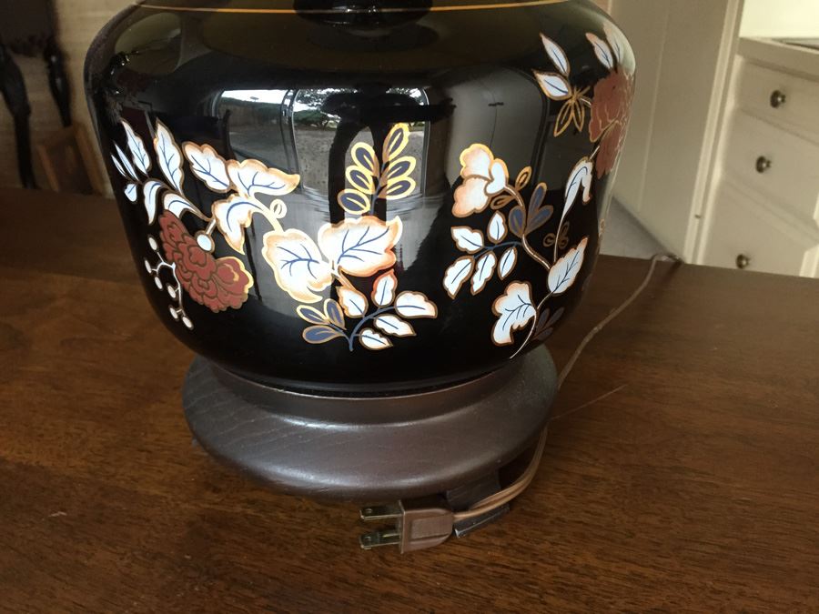 Pair Of Black And Gold Table Lamps [Photo 4]