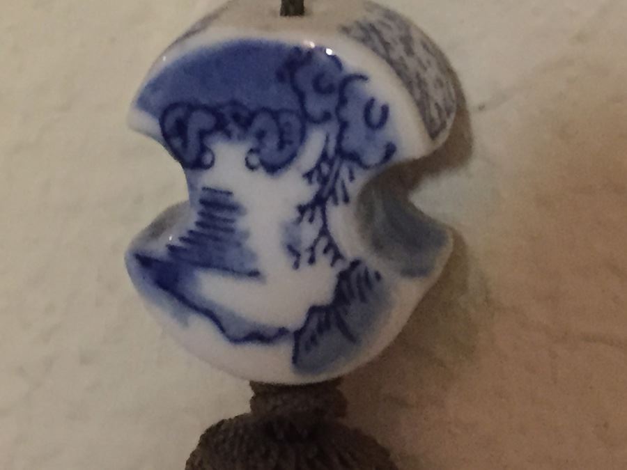 Old Japanese Kakemono Seasonal Scroll Depicting Mountains Forest And Pavillion Design Ink And Colors On Silk Late Meiji Period Circa 1920 - Estimate $350 [Photo 9]