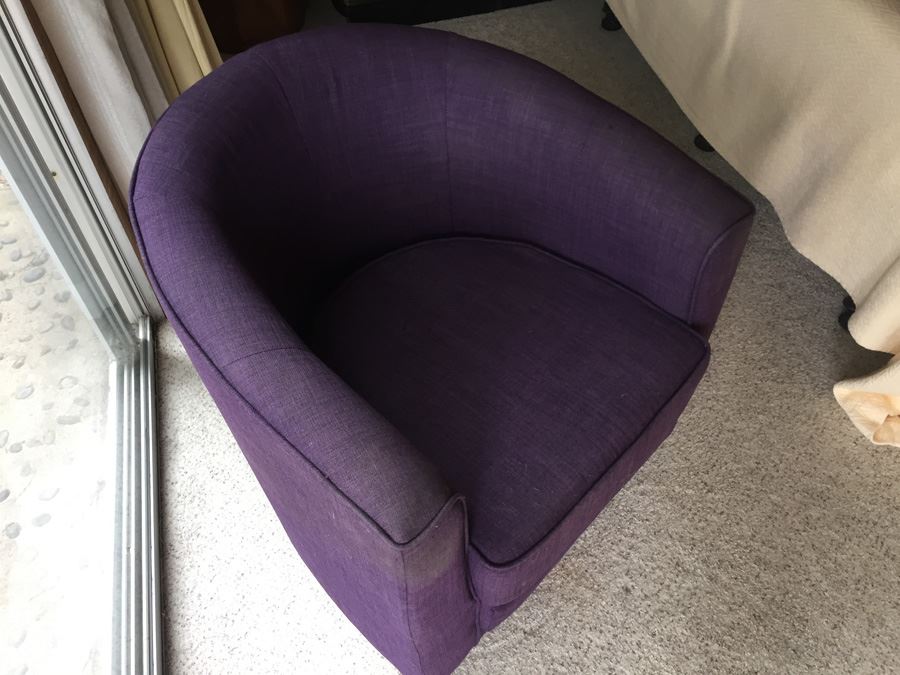 Purple Arm Chair [Photo 4]