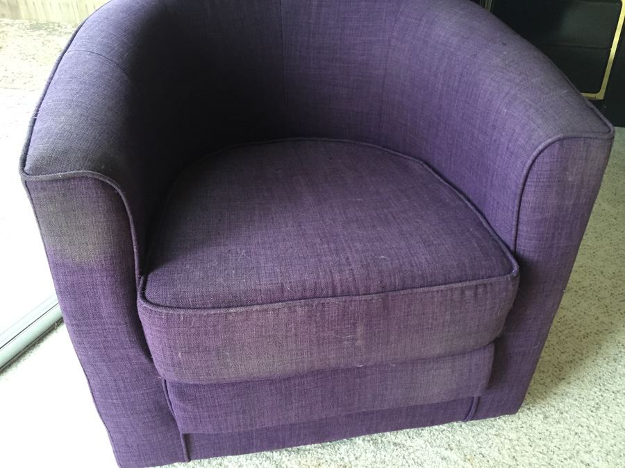 Purple Arm Chair [Photo 1]