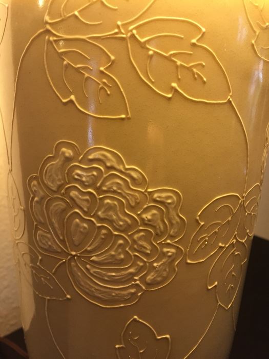 Light Yellow Floral Relief Pottery Table Lamp On Wooden Base With Shade [Photo 3]