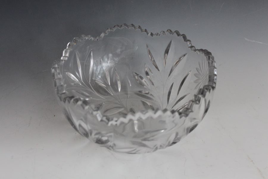 Vintage Cut Glass Bowl With Bird And Flower Patterns [Photo 4]