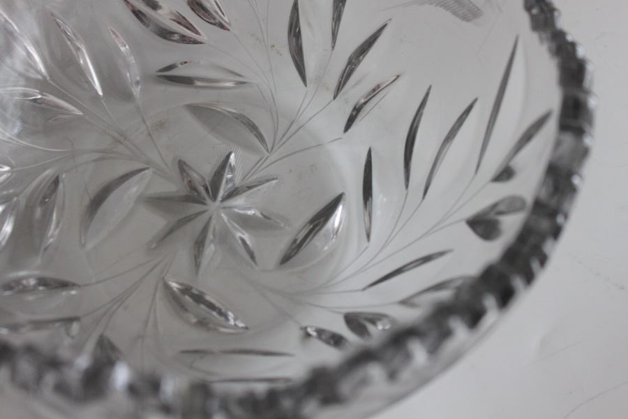 Vintage Cut Glass Bowl With Bird And Flower Patterns [Photo 6]