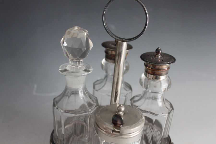Vintage Cruet Set [Photo 7]