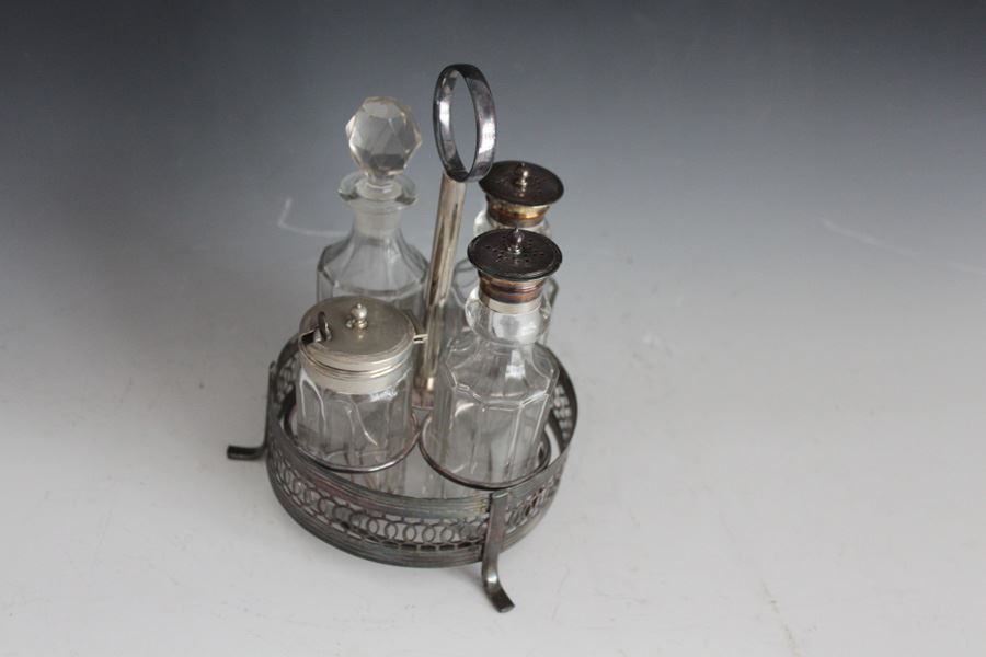 Vintage Cruet Set [Photo 6]