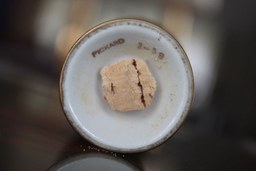 Pickard Gold Salt And Pepper Shakers [Photo 4]