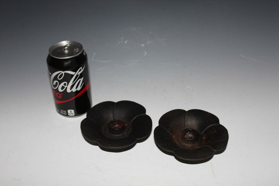 Japanese Metal Candle Stands [Photo 1]